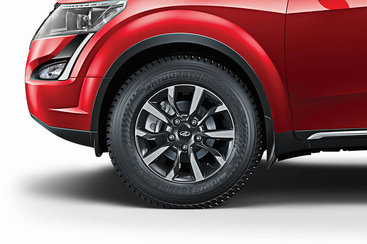 ماهیدنرا XUV 500 ماهیدنرا XUV 500