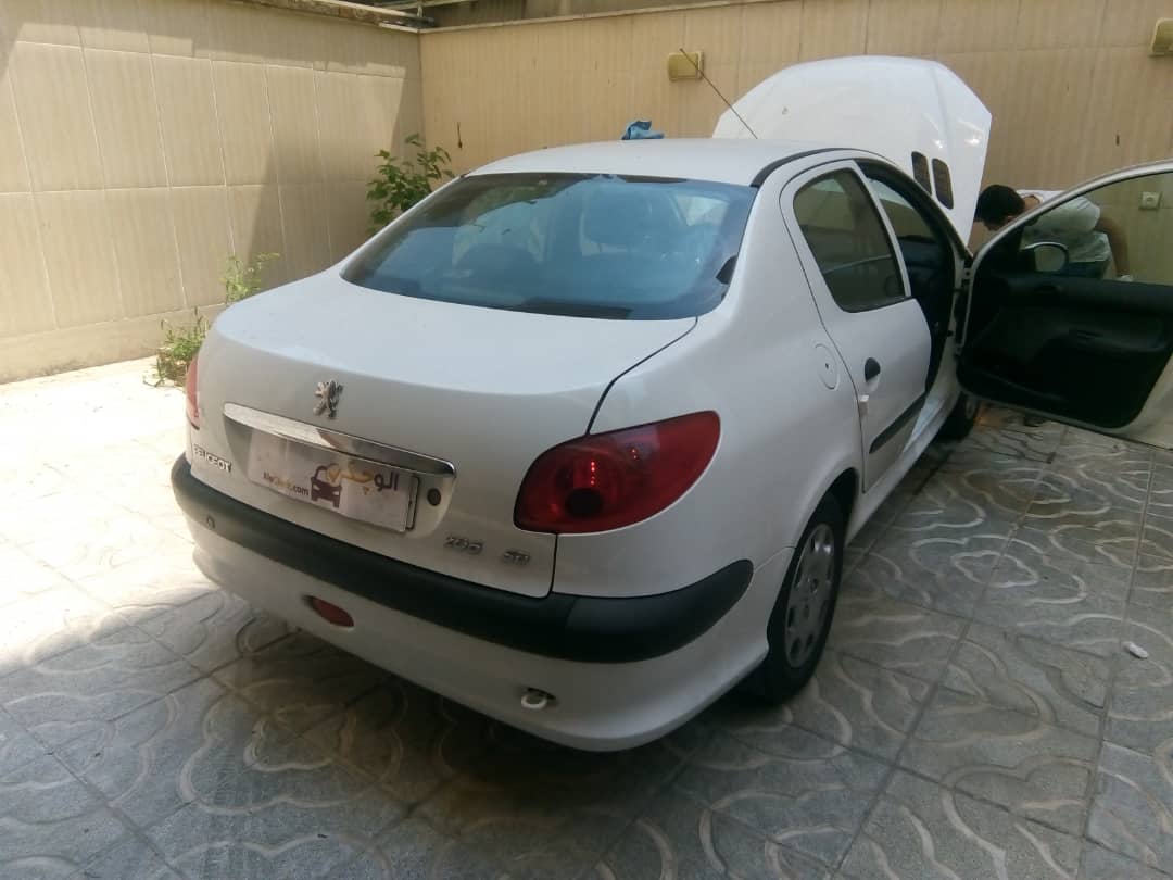 کارشناسی 206 صندوقدار کارشناسی 206 صندوقدار